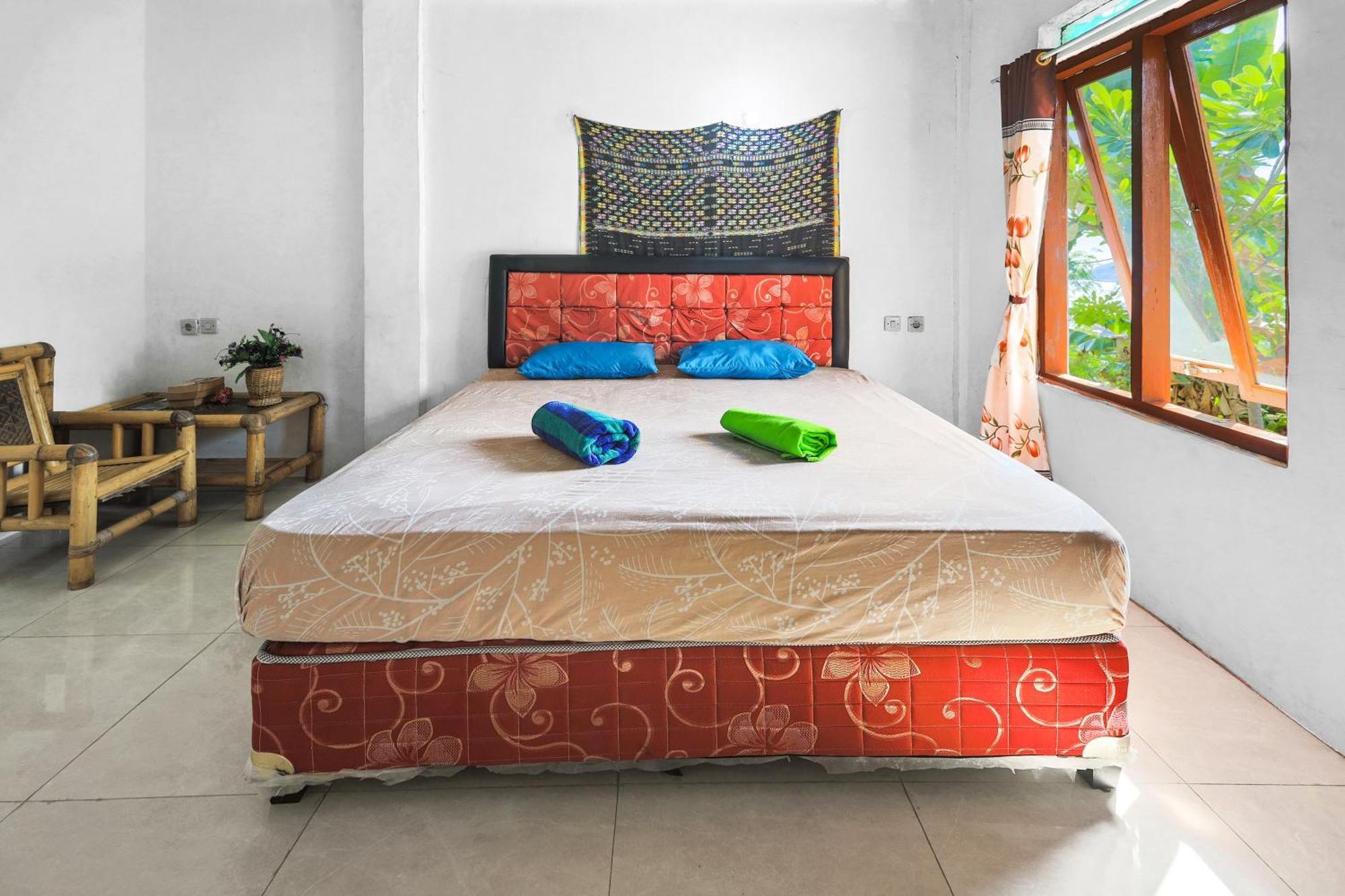 Palulu Garden Homestay Лабуан Баджо Екстериор снимка