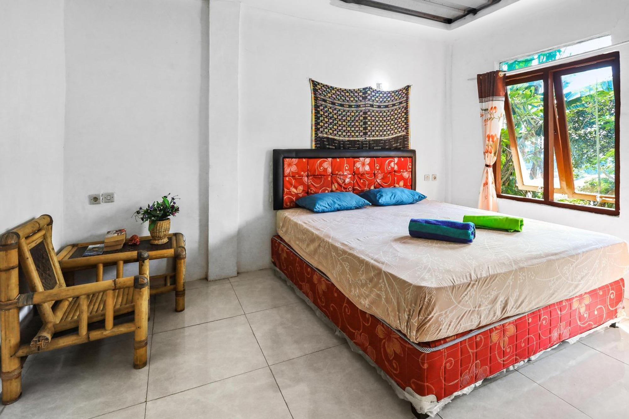Palulu Garden Homestay Лабуан Баджо Екстериор снимка