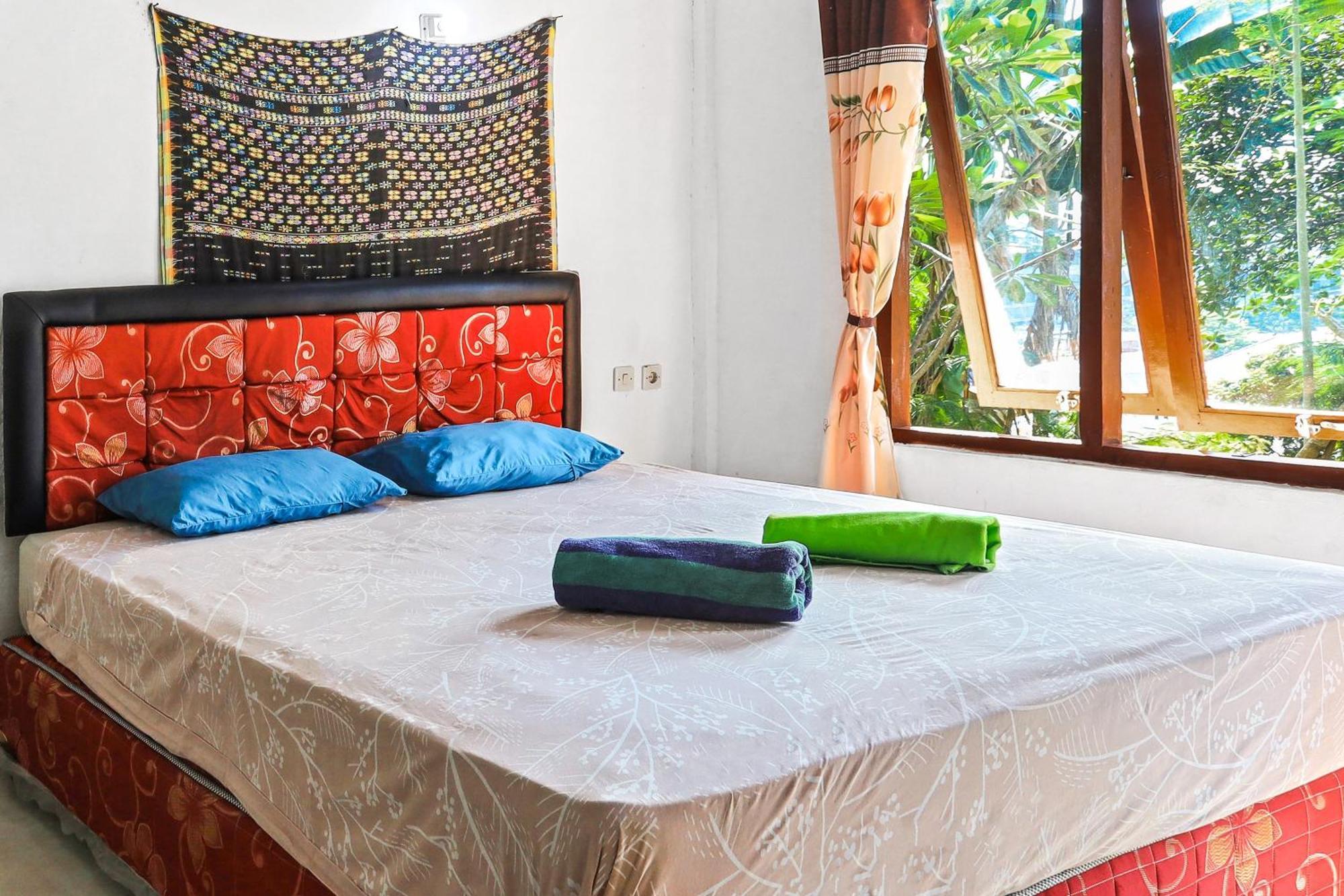 Palulu Garden Homestay Лабуан Баджо Екстериор снимка