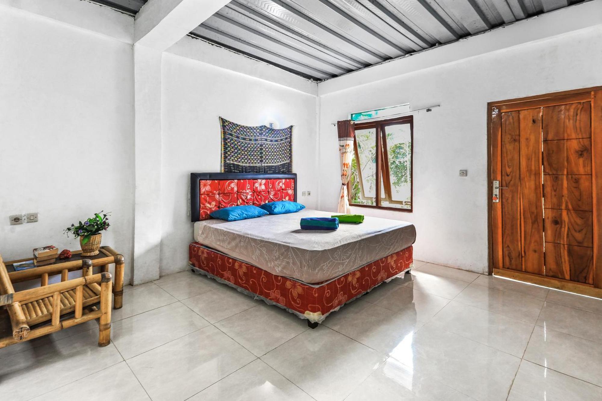 Palulu Garden Homestay Лабуан Баджо Екстериор снимка